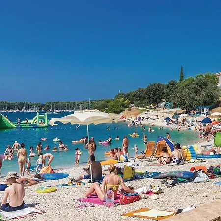 2 Bedroom Stunning In Skatari Semesterbostad *