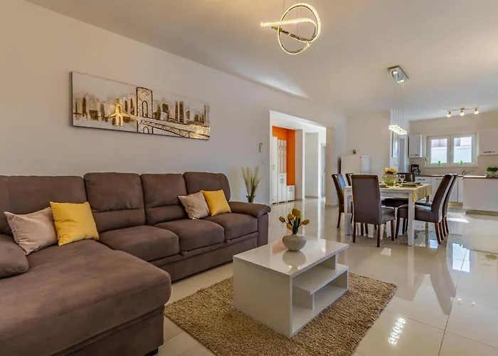 Prázdninový dům 2 Bedroom Stunning In Skatari *