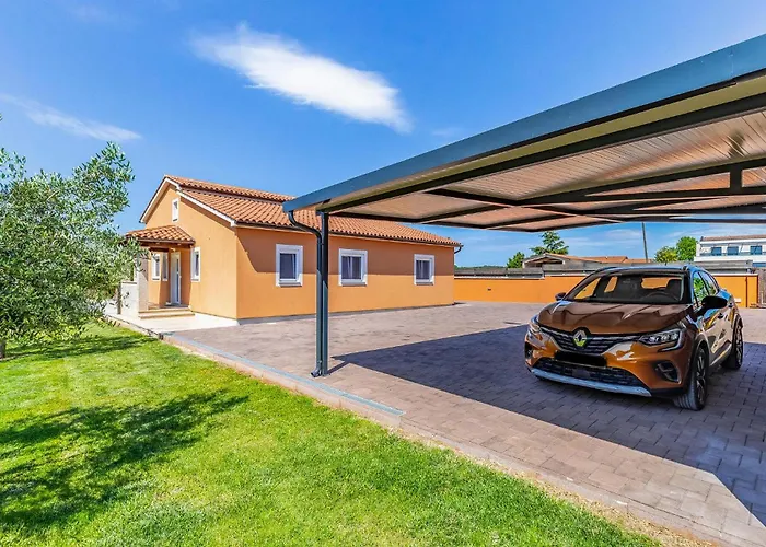 Holiday home 2 Bedroom Stunning Home In Skatari *