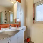 Pet Friendly Home In Skatari