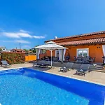 Pet Friendly Home In Skatari *