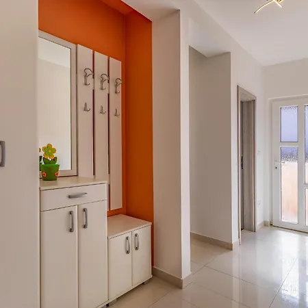 Semesterbostad Pet Friendly In Skatari Pula