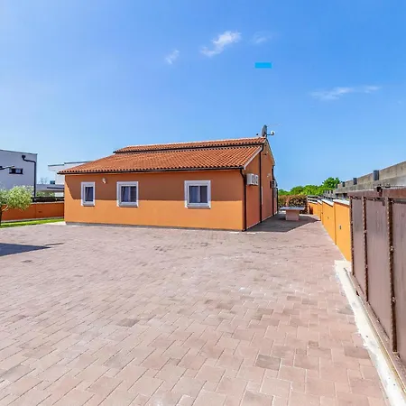Pet Friendly Home In Skatari Holiday home