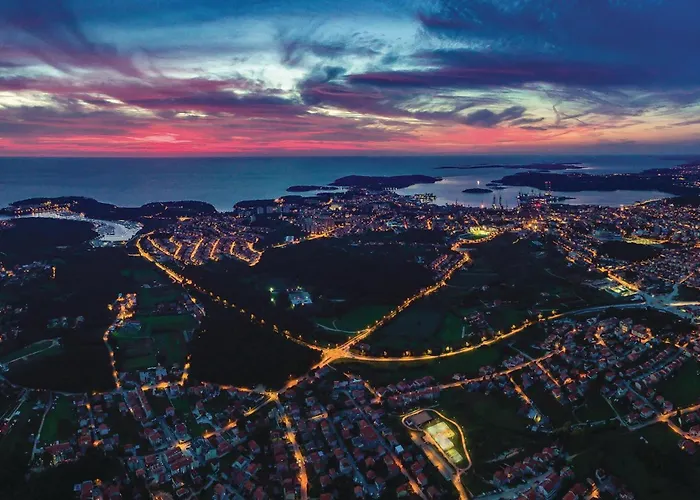 2 Bedroom Stunning In Skatari Semesterbostad