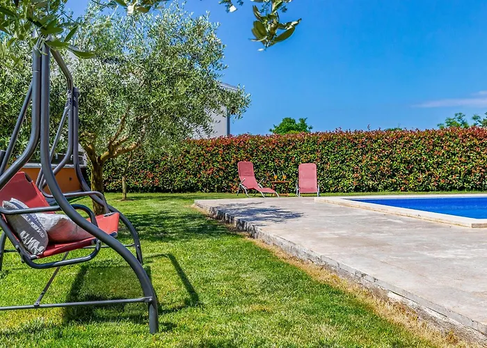 2 Bedroom Stunning In Skatari * Pula