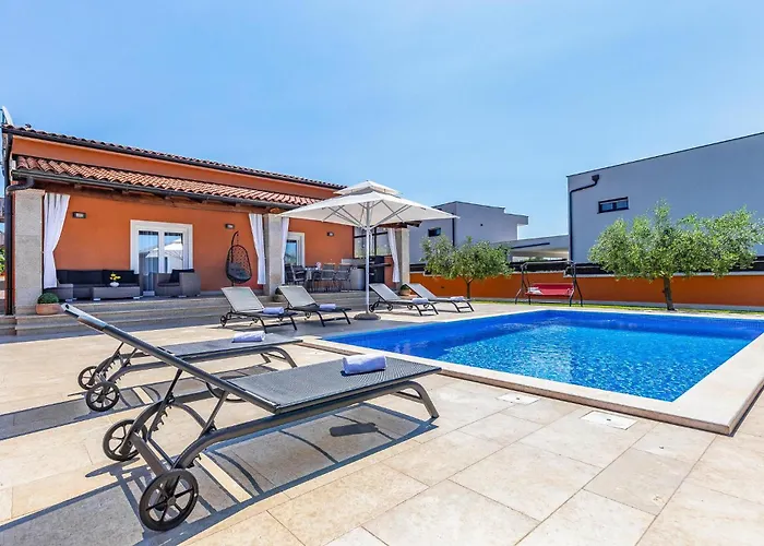 2 Bedroom Stunning Home In Skatari